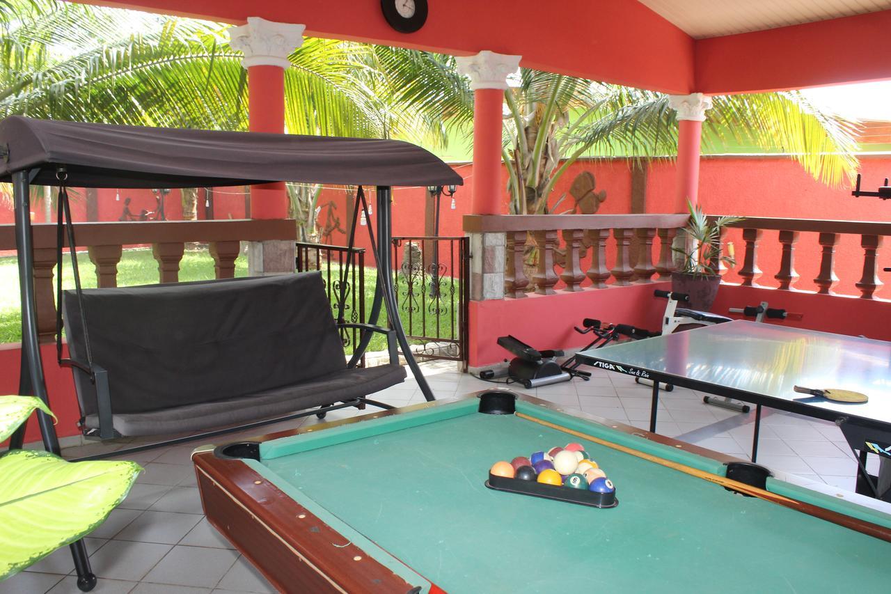 أكرا Negolodge المظهر الخارجي الصورة
