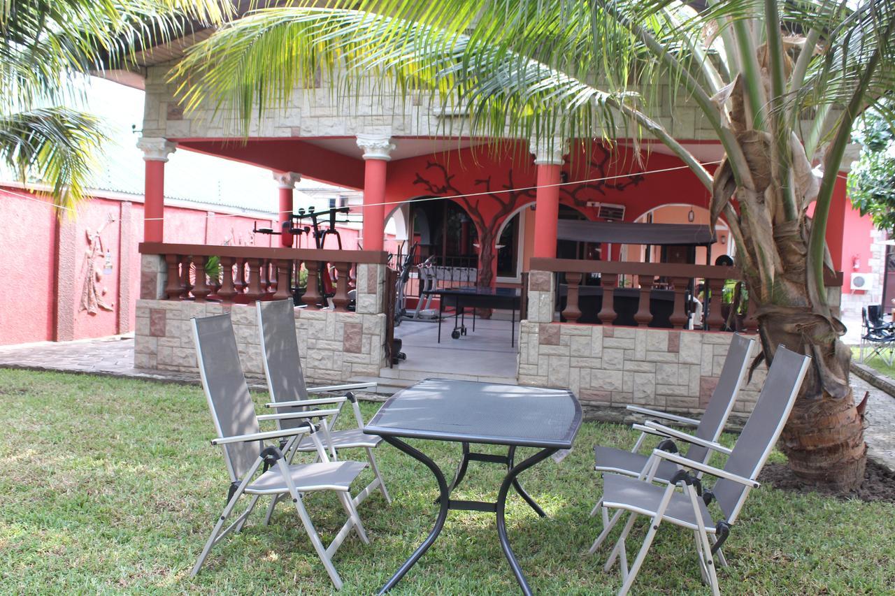 أكرا Negolodge المظهر الخارجي الصورة
