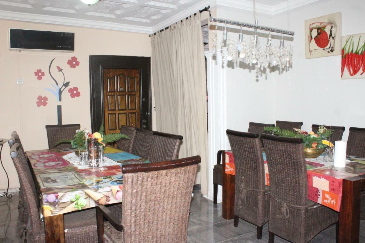 أكرا Negolodge المظهر الخارجي الصورة